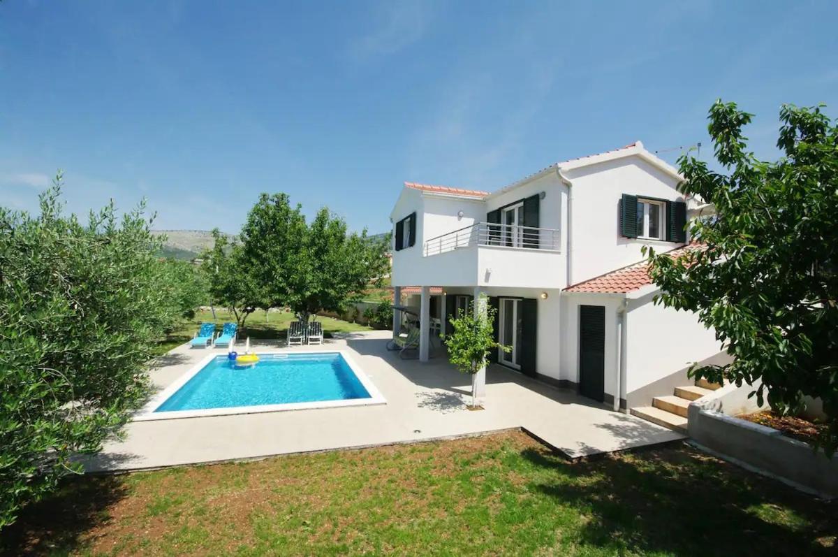 Willa House Viki Plano Zewnętrze zdjęcie