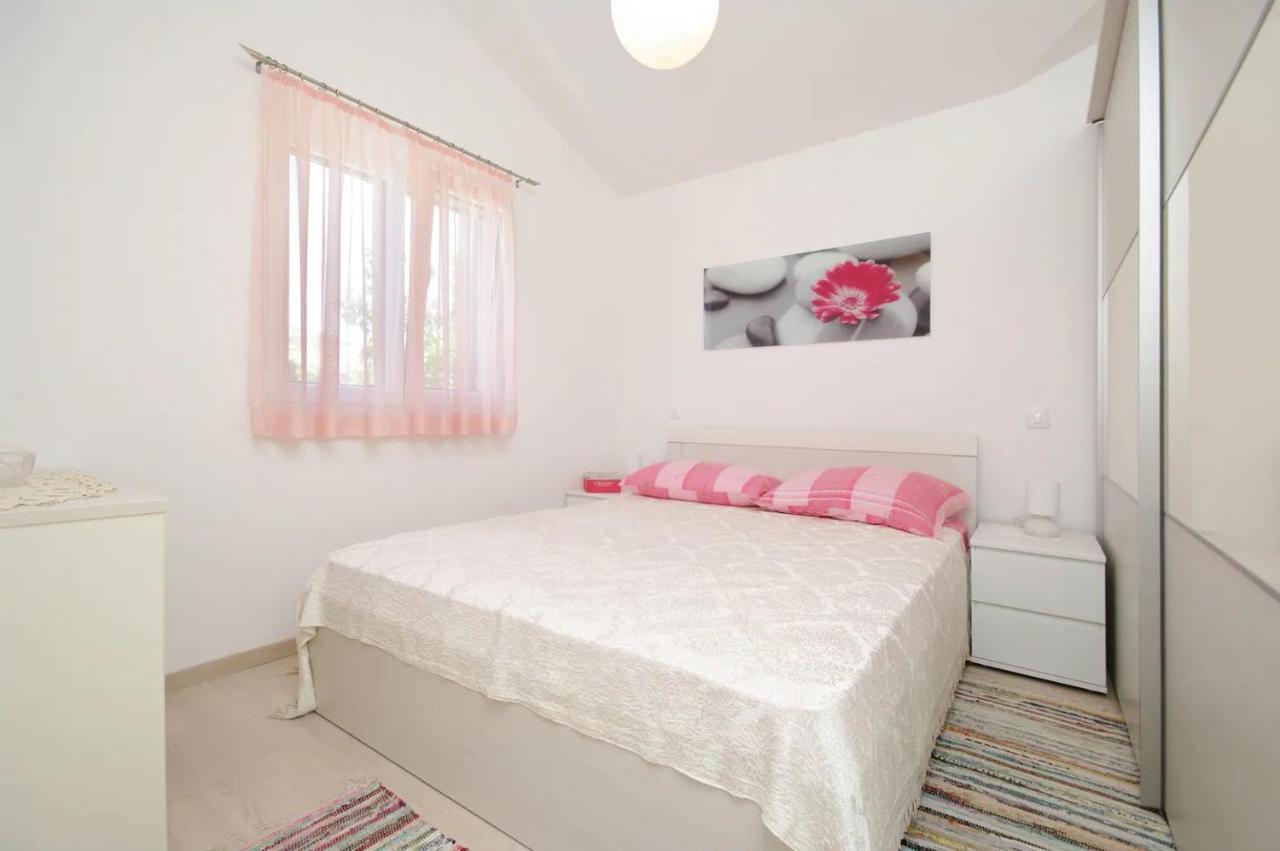Willa House Viki Plano Zewnętrze zdjęcie